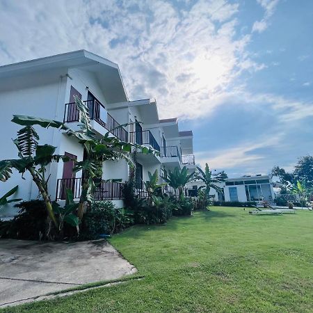White Seaview Residence Klong Muang-stranda Eksteriør bilde